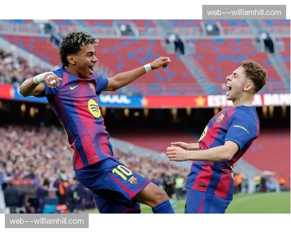 费尔明助攻亚马尔先拔头筹，巴萨年轻中场配合默契度提升